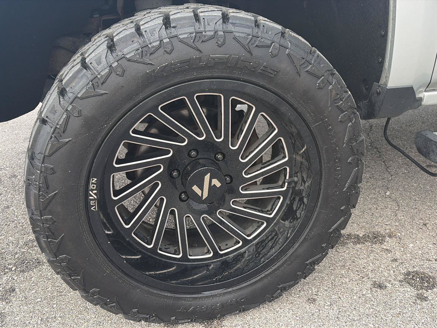 Used 2017 Chevrolet Silverado 1500 LT w/ All Star Edition AWD/4WD image 9