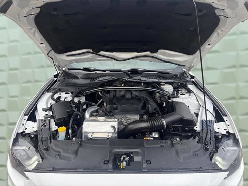 Used 2018 Ford Mustang Coupe image 38