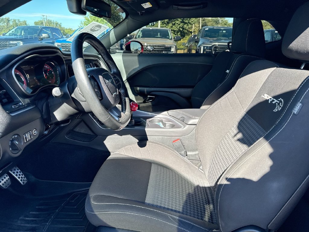 Used 2019 Dodge Challenger SRT Hellcat RWD image 19