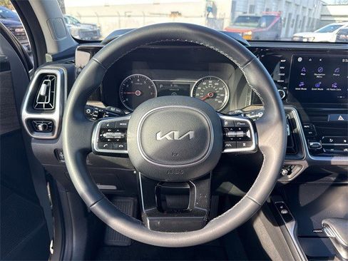 Used 2023 Kia Sorento X-Line EX image 14