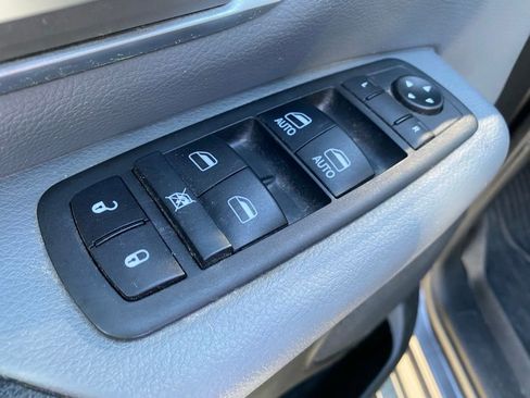 Used 2020 RAM 1500 Big Horn AWD/4WD image 13