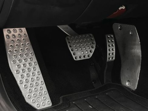 Certified 2014 Ferrari F12 Berlinetta image 14