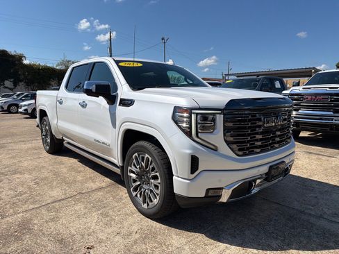 Used 2023 GMC Sierra 1500 Denali Ultimate AWD/4WD image 2