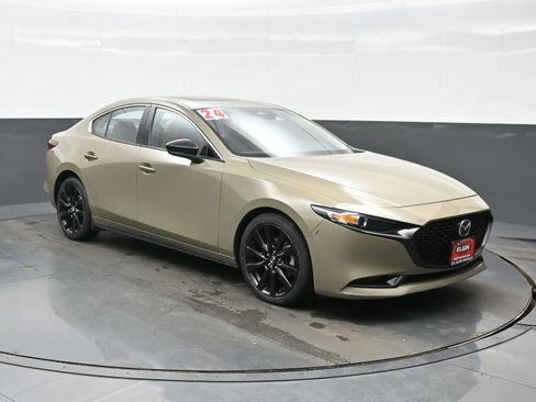 Used 2024 MAZDA MAZDA3 s image 8