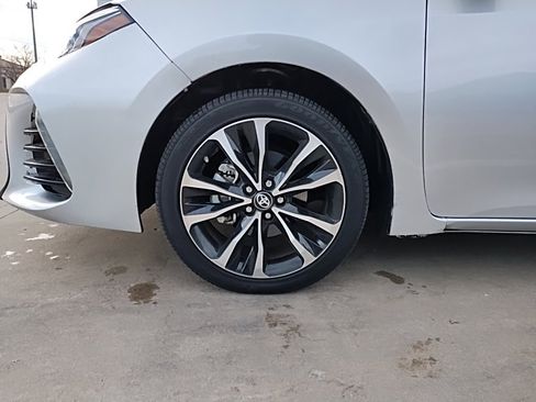 Used 2017 Toyota Corolla SE image 10