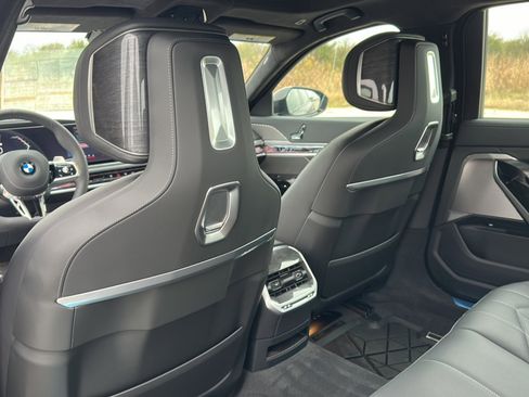 New 2026 BMW 740i image 14