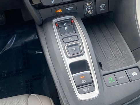 Used 2019 Honda Insight Touring image 14