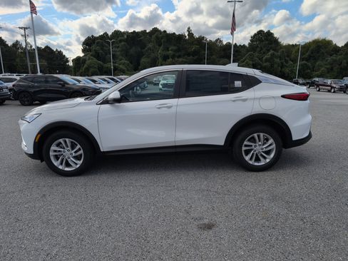 New 2026 Buick Envista Preferred w/ Convenience I Package image 3