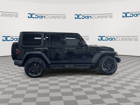 Used 2021 Jeep Wrangler Unlimited Sport AWD/4WD image 9