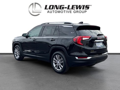 Used 2024 GMC Terrain SLT image 4