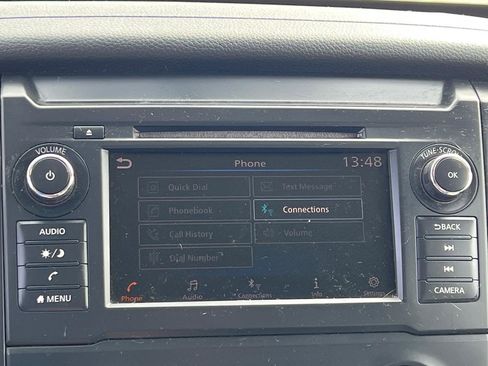 Used 2019 Nissan Titan S image 27