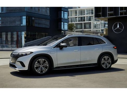 New 2026 Mercedes-Benz EQS 400 4MATIC SUV image 37