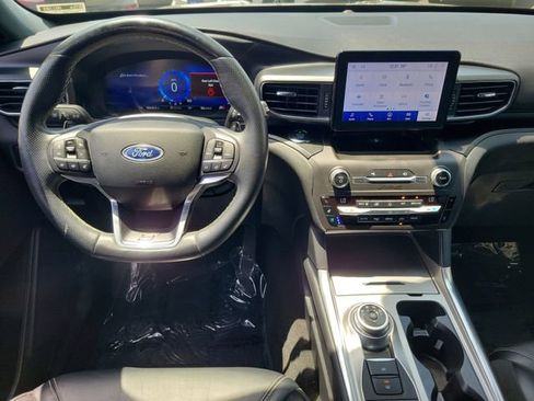 Certified 2020 Ford Explorer ST w/ ST Street Pack AWD/4WD image 4