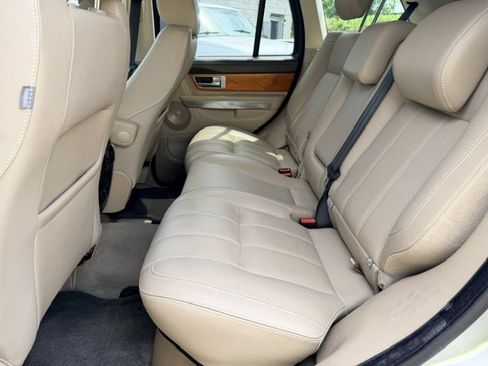 Used 2011 Land Rover Range Rover Sport HSE LUX AWD/4WD image 14