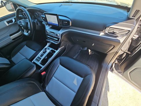 Used 2023 Ford Explorer XLT w/ Equipment Group 202A image 62