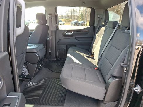 Used 2023 Chevrolet Silverado 1500 LT image 10