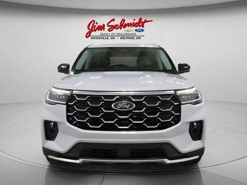 Used 2026 Ford Explorer Platinum w/ LUX Leather Package AWD/4WD image 3