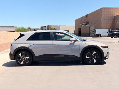 Used 2025 Hyundai Ioniq 5 SE RWD image 7