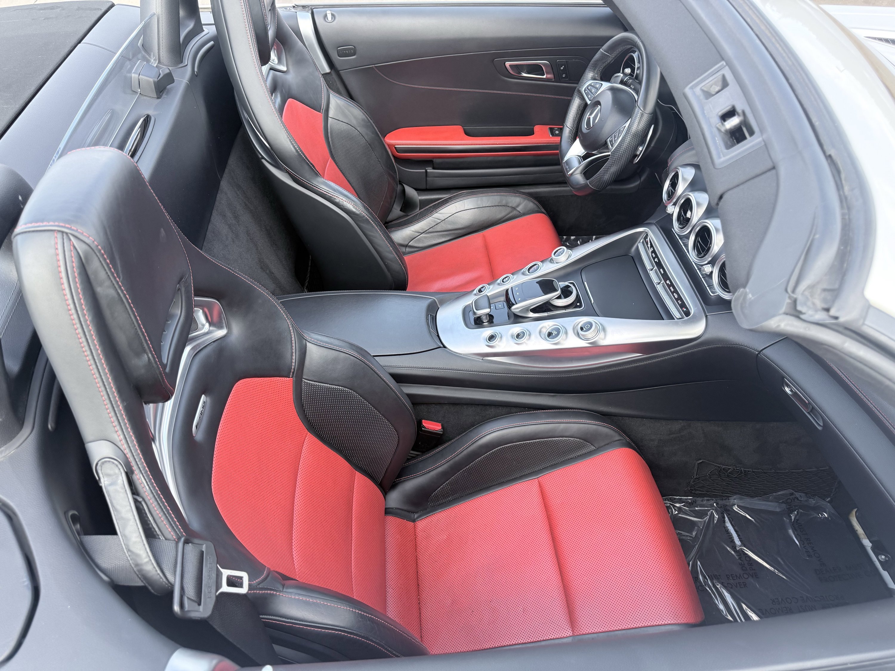Used 2018 Mercedes-Benz AMG GT Roadster image 31