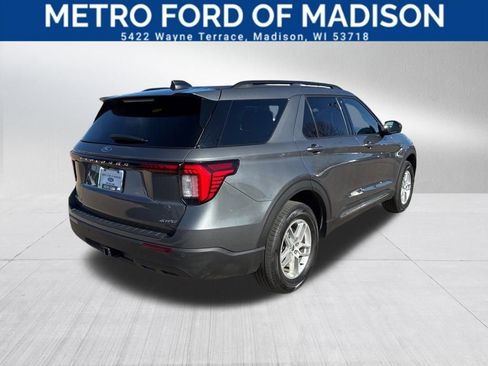 Used 2025 Ford Explorer Active image 8