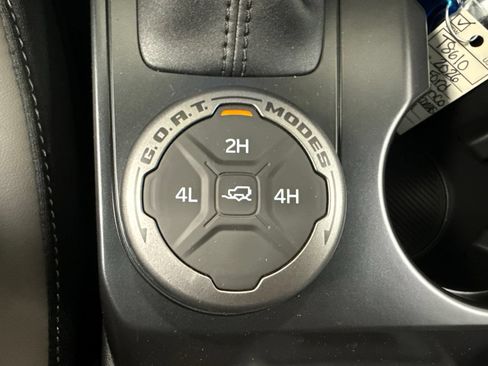 New 2026 Ford Bronco Outer Banks AWD/4WD image 19