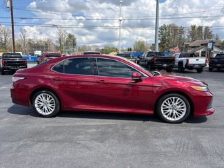 Used 2019 Toyota Camry XLE w/ Sunroof Package video 2