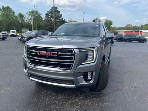 Used 2022 GMC Yukon SLT w/ SLT Luxury Package image 4