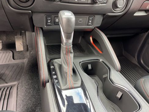 Used 2024 Nissan Frontier PRO-4X w/ Pro Premium Package image 15