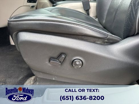 Used 2018 Chrysler Pacifica Limited w/ Tire & Wheel Group image 30