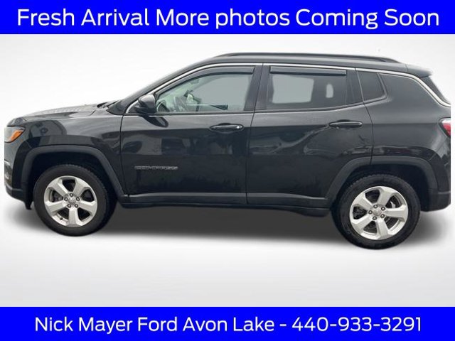 Used 2020 Jeep Compass Latitude w/ Cold Weather Group AWD/4WD image 3