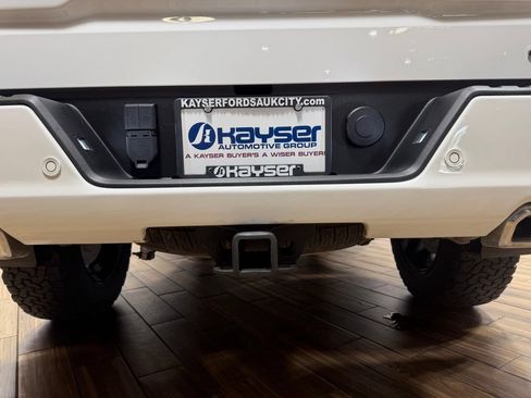 Used 2023 GMC Sierra 1500 AT4 w/ AT4 Preferred Package AWD/4WD image 8