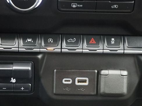 Used 2024 Chevrolet Silverado 1500 Custom image 26