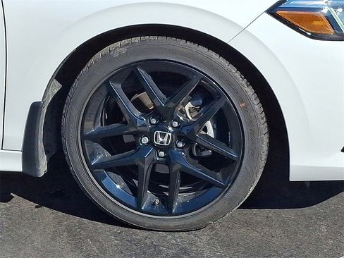 Used 2024 Honda Civic Sport image 11