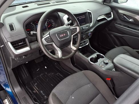 Certified 2023 GMC Terrain SLE w/ Driver Convenience Package image 4