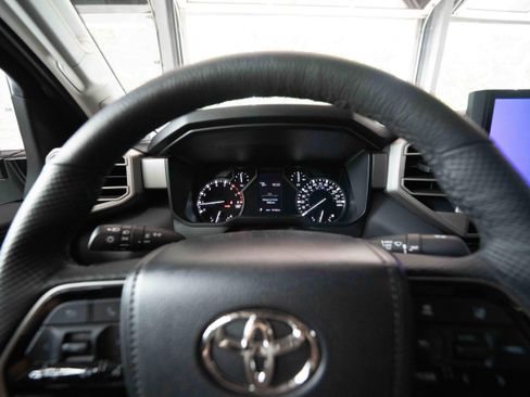 Used 2023 Toyota Tundra Limited w/ TRD Off-Road Package AWD/4WD image 15
