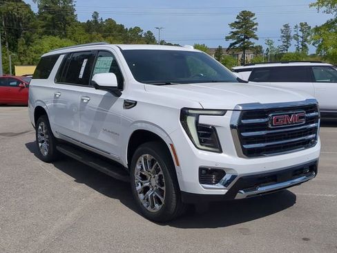 New 2026 GMC Yukon XL Elevation w/ Elevation Premium Package AWD/4WD image 3