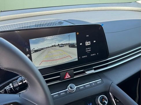 New 2026 Hyundai Elantra Limited FWD image 29