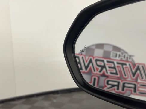 Used 2023 Toyota Corolla SE w/ SE Premium Package image 35