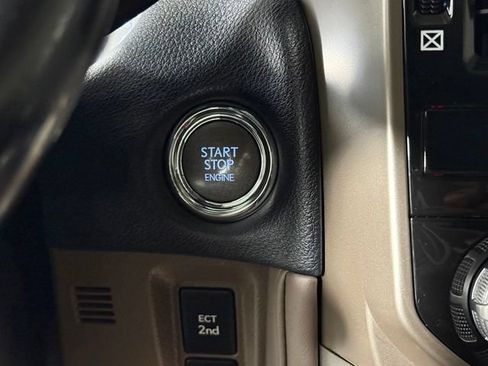 Used 2020 Lexus GX 460 Premium AWD/4WD image 32
