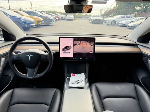 Used 2022 Tesla Model 3 Long Range AWD/4WD image 18