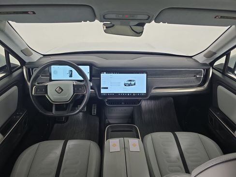 Used 2024 Rivian R1S Adventure AWD/4WD image 27
