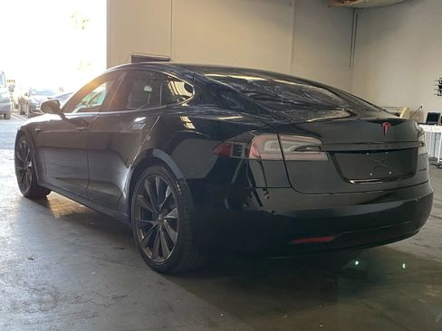 Used 2019 Tesla Model S Standard Range image 2