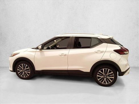 Used 2021 Nissan Kicks SV FWD image 7