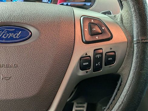Used 2018 Ford Taurus SHO w/ Sho Performance Package AWD/4WD image 15