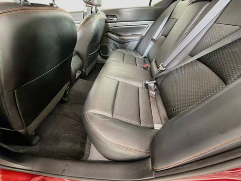 Used 2023 Nissan Altima 2.5 SR FWD image 22