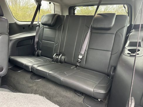 Used 2016 Chevrolet Suburban LTZ AWD/4WD image 13