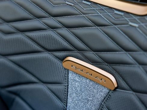Used 2022 Bentley Other Bentley Models image 19