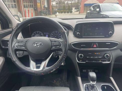 Used 2019 Hyundai Santa Fe SE image 12
