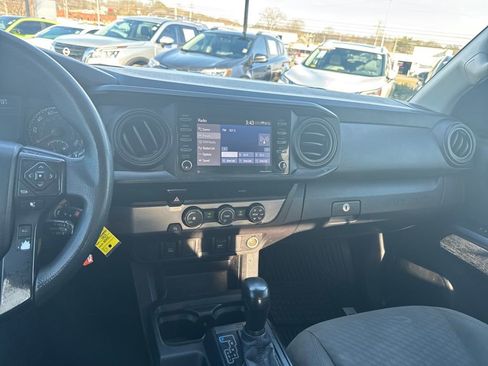 Used 2021 Toyota Tacoma SR w/ SR Convenience Package image 18