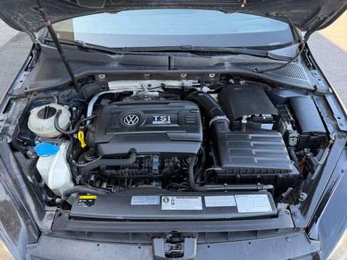 Used 2015 Volkswagen Golf R 4-Door AWD/4WD image 20